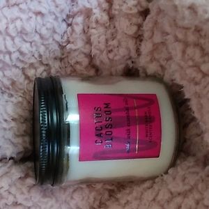 White Barn Scented Candle Cactus Blossom 🌸